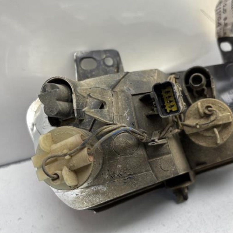 Anti brouillard arriere droit CITROEN C4 PICASSO 2 Photo n°4