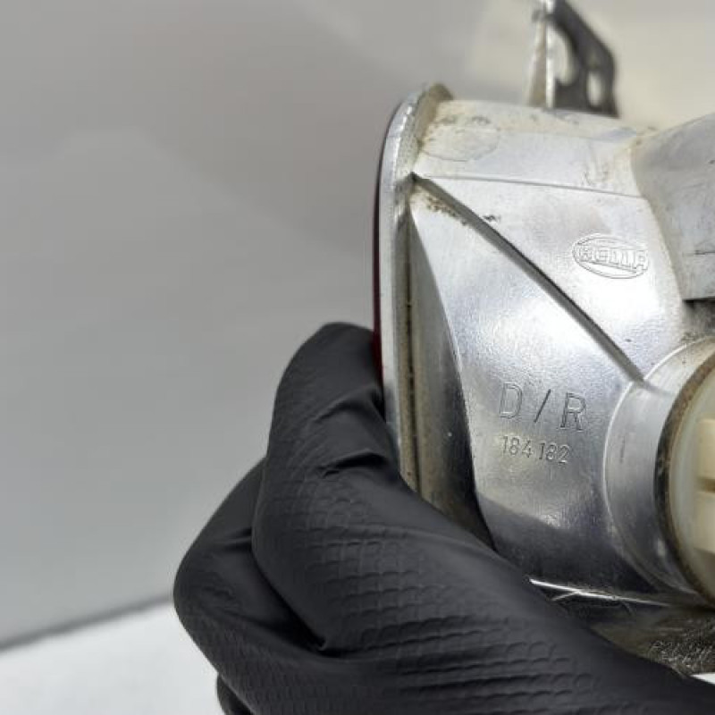 Anti brouillard arriere droit CITROEN C4 PICASSO 2 Photo n°5