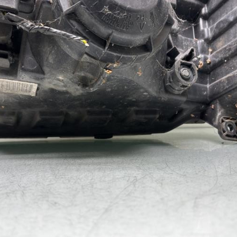 Optique avant principal droit (feux)(phare) PEUGEOT 106 Photo n°4