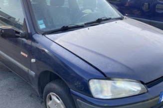 Optique avant principal droit (feux)(phare) PEUGEOT 106