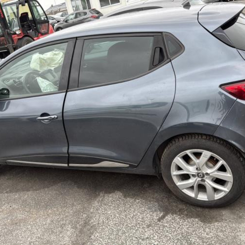 Feu arriere principal gauche (feux) RENAULT CLIO 4 Photo n°9