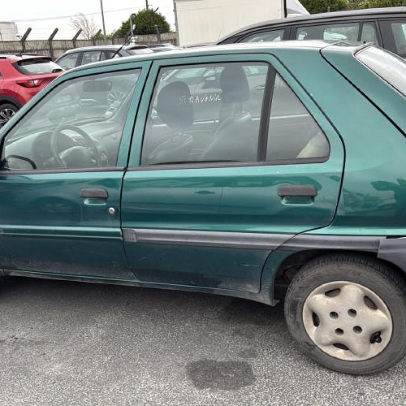 Porte avant gauche CITROEN SAXO Photo n°15