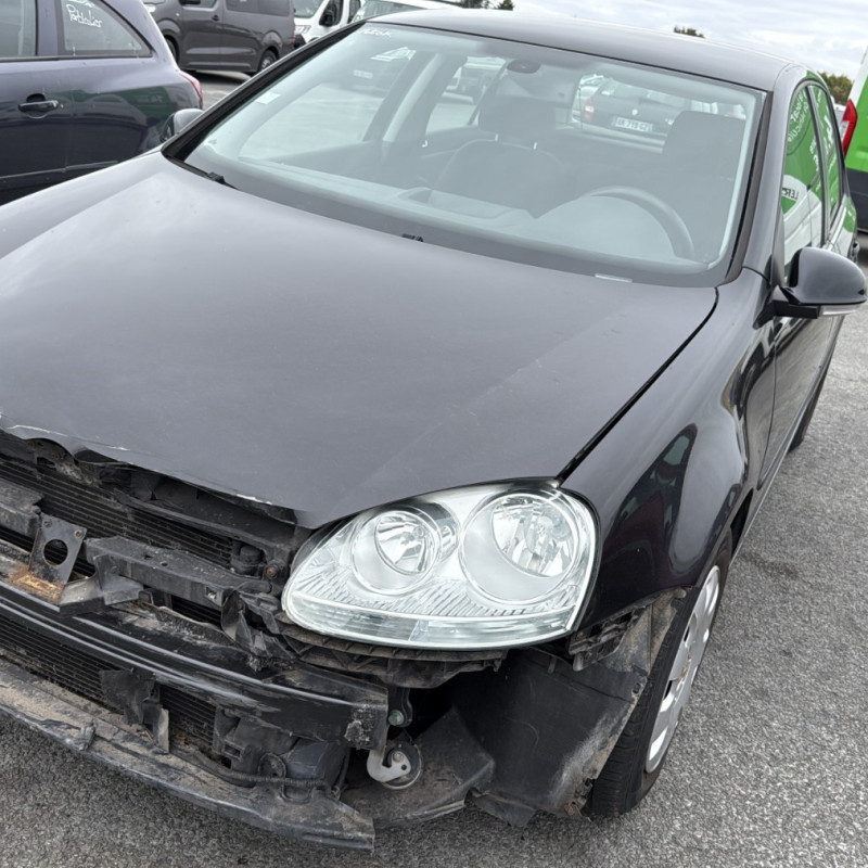 VOLKSWAGEN GOLF 5 1.9 TDI - 8V TURBO Photo n°1