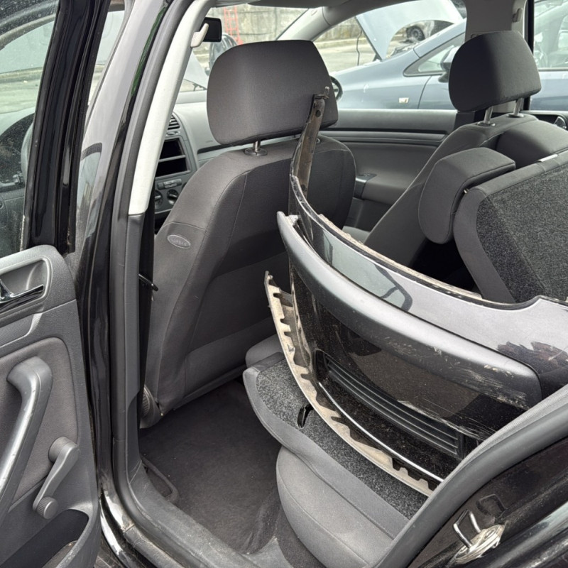 VOLKSWAGEN GOLF 5 1.9 TDI - 8V TURBO Photo n°14