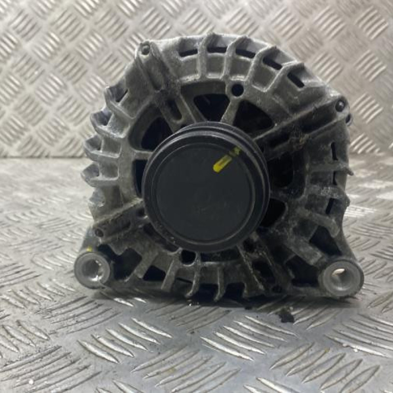 Alternateur PEUGEOT 2008 1 Photo n°1