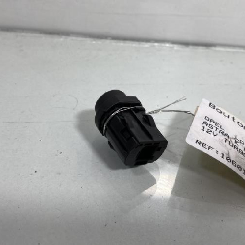 Bouton de warning OPEL ASTRA K Photo n°2