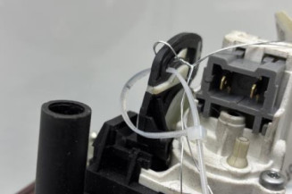 Bouton de coffre RENAULT CLIO 2