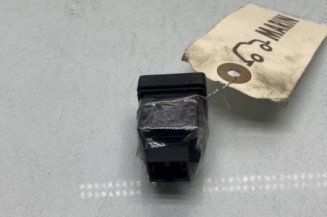 Bouton de warning AUDI A4 4