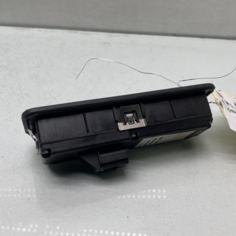 Bouton de coffre JEEP CHEROKEE 4 Photo n°2