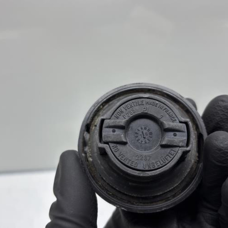Bouchon de carburant RENAULT SUPER 5 Photo n°3