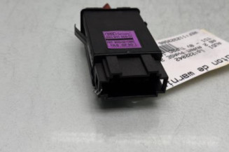 Bouton de warning AUDI A6 2