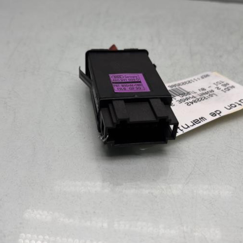 Bouton de warning AUDI A6 2 Photo n°2
