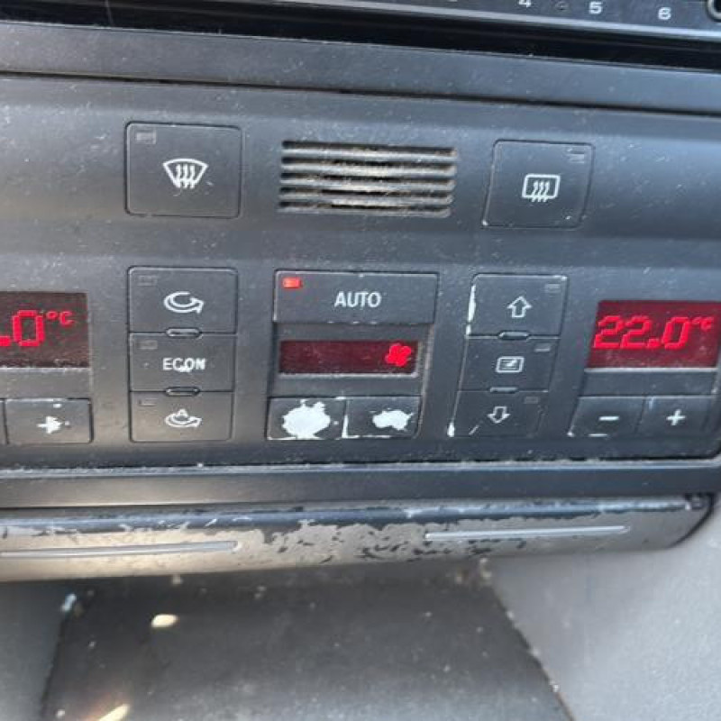 Bouton de warning AUDI A6 2 Photo n°19