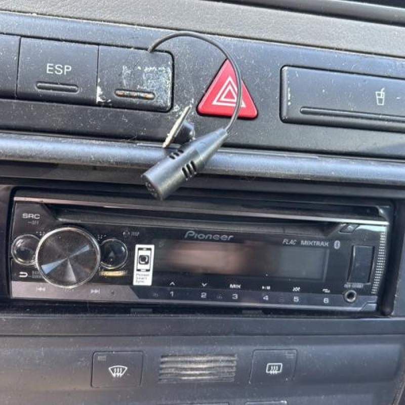 Bouton de warning AUDI A6 2 Photo n°20