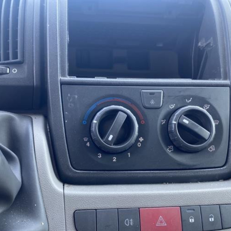 Bouton de warning PEUGEOT BOXER 3 Photo n°18