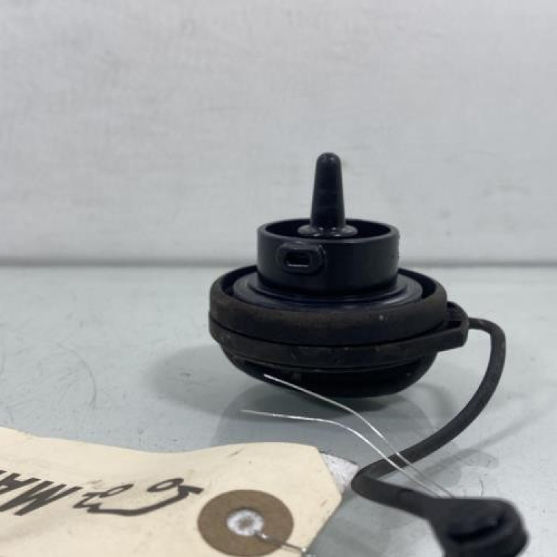Bouchon de carburant VOLKSWAGEN POLO 6 Photo n°3