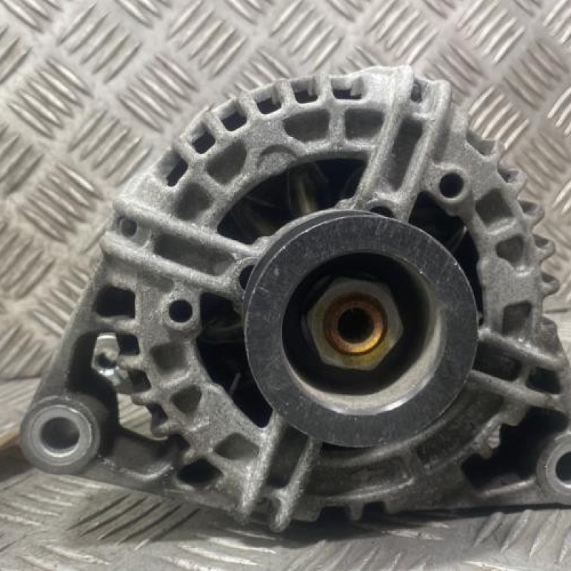 Alternateur OPEL CORSA D Photo n°4