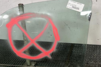 Vitre avant gauche RENAULT CLIO 2 CAMPUS