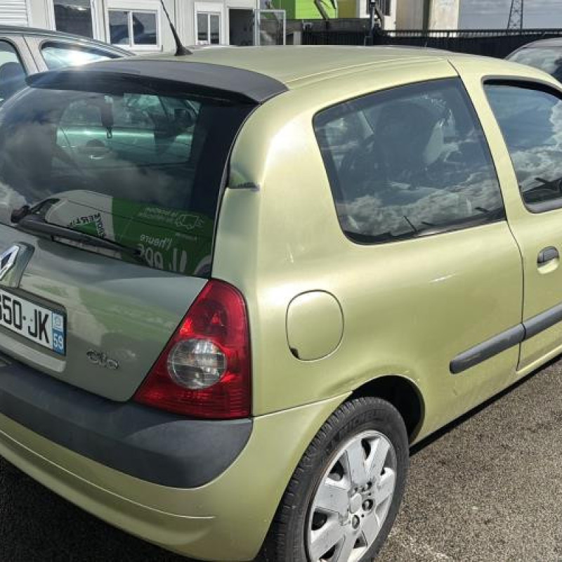 Vitre avant gauche RENAULT CLIO 2 CAMPUS Photo n°7