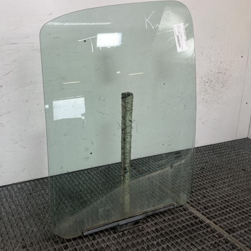 Vitre avant gauche IVECO DAILY 3 Photo n°2