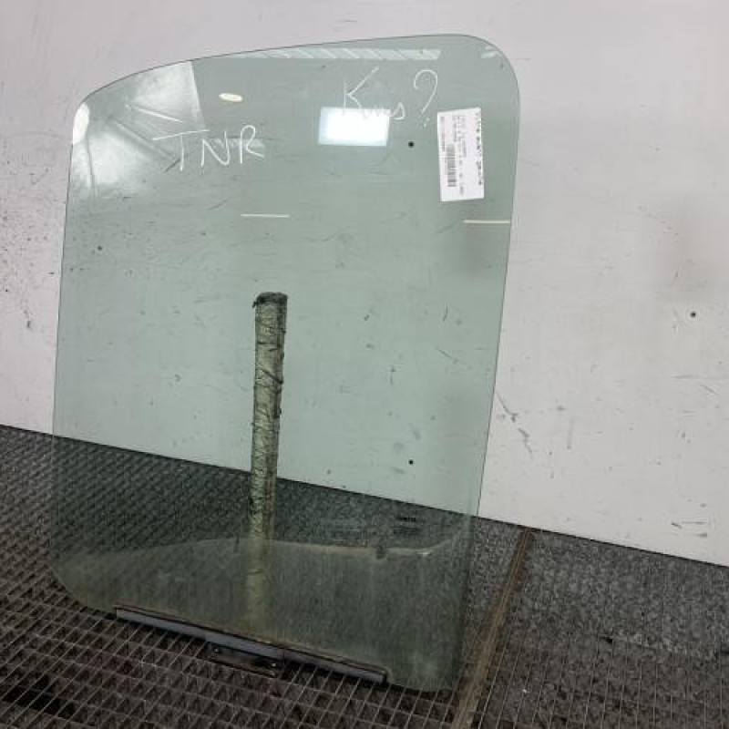 Vitre avant gauche IVECO DAILY 3 Photo n°3