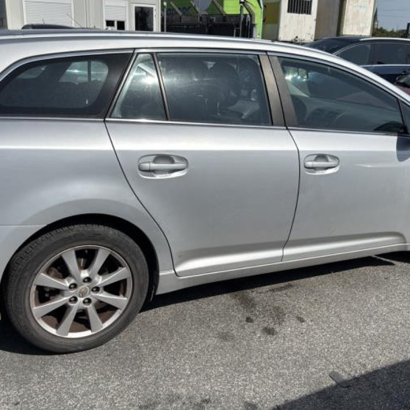 Vitre avant droit TOYOTA AVENSIS 3 Photo n°12
