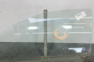 Vitre avant gauche TOYOTA YARIS 1 Photo n°1