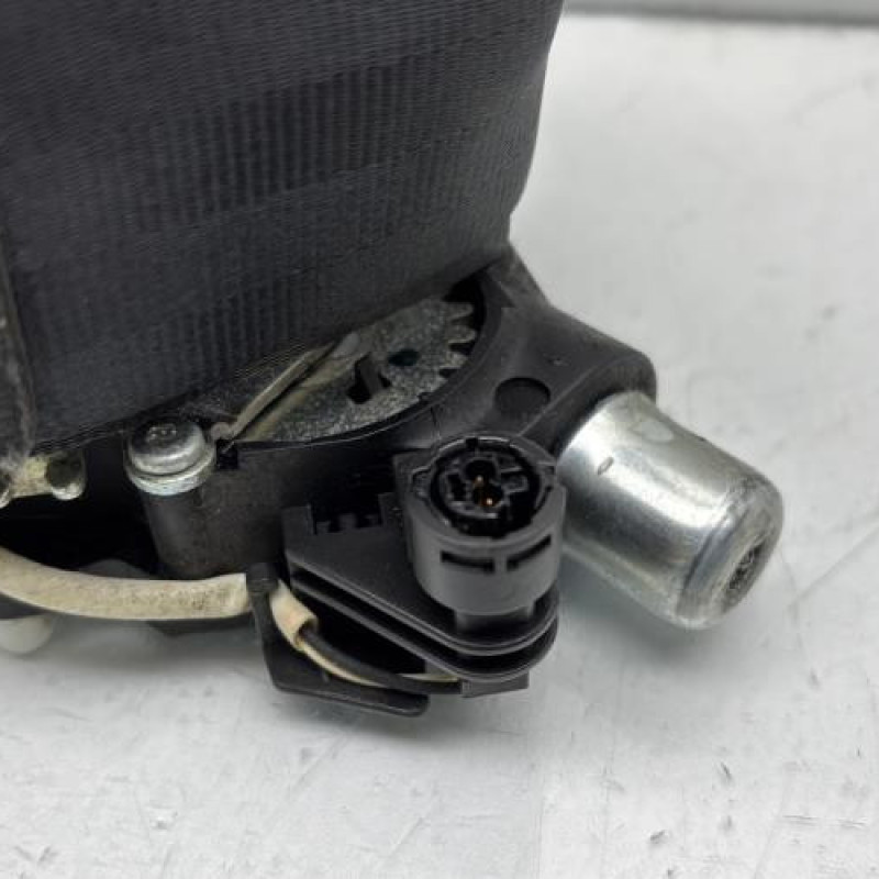 Pretensionneur de ceinture avant droit VOLKSWAGEN POLO 5 Photo n°2