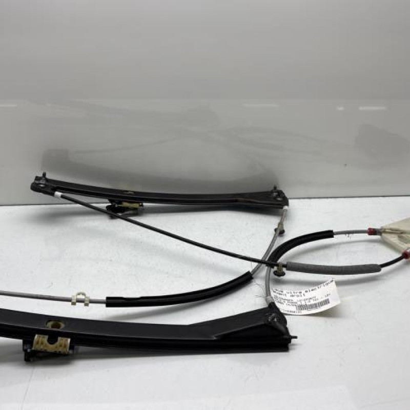 Leve vitre electrique avant droit VOLKSWAGEN POLO 5 Photo n°1