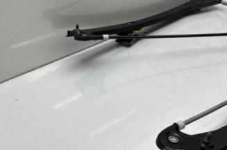Leve vitre electrique avant droit VOLKSWAGEN POLO 5