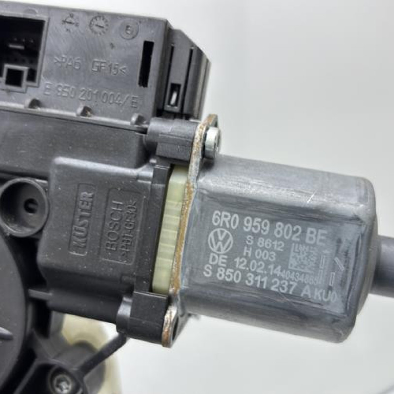 Leve vitre electrique avant droit VOLKSWAGEN POLO 5 Photo n°6