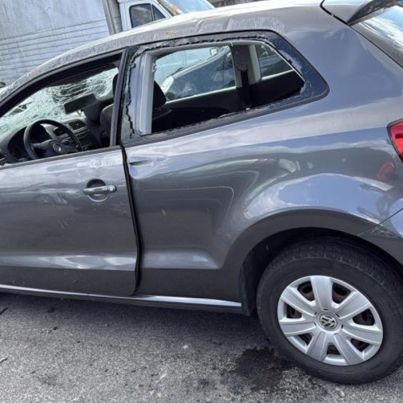 Plage arriere VOLKSWAGEN POLO 5 Photo n°17