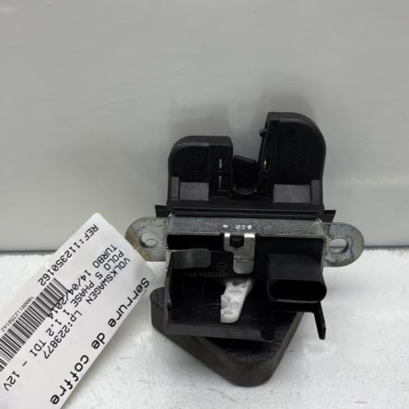 Serrure de coffre VOLKSWAGEN POLO 5 Photo n°1