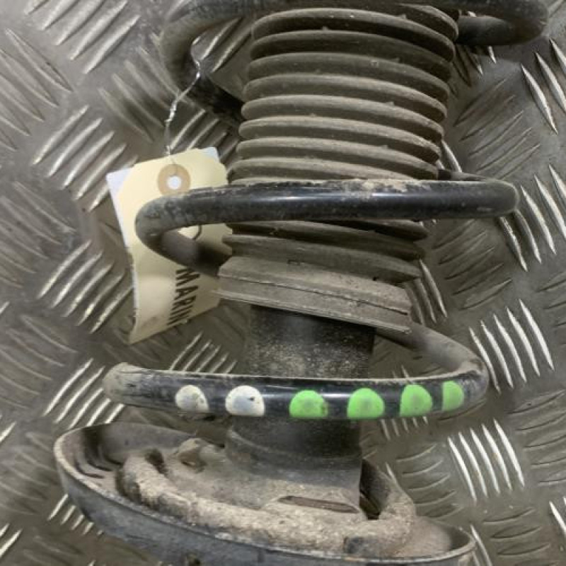 Amortisseur avant droit VOLKSWAGEN POLO 5 Photo n°2