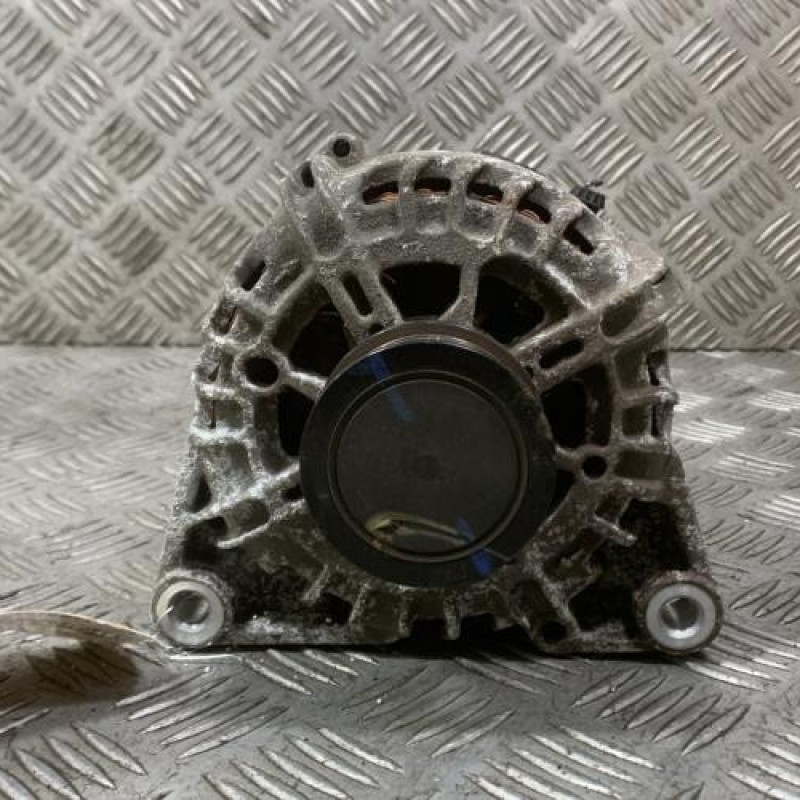 Alternateur FORD FIESTA 6 Photo n°1
