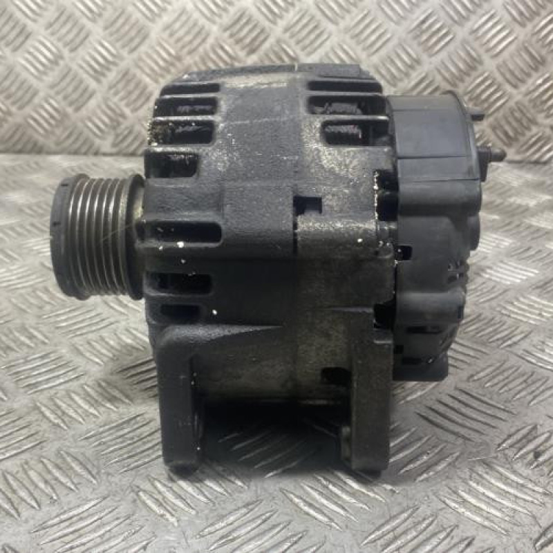 Alternateur RENAULT MEGANE 3 Photo n°2