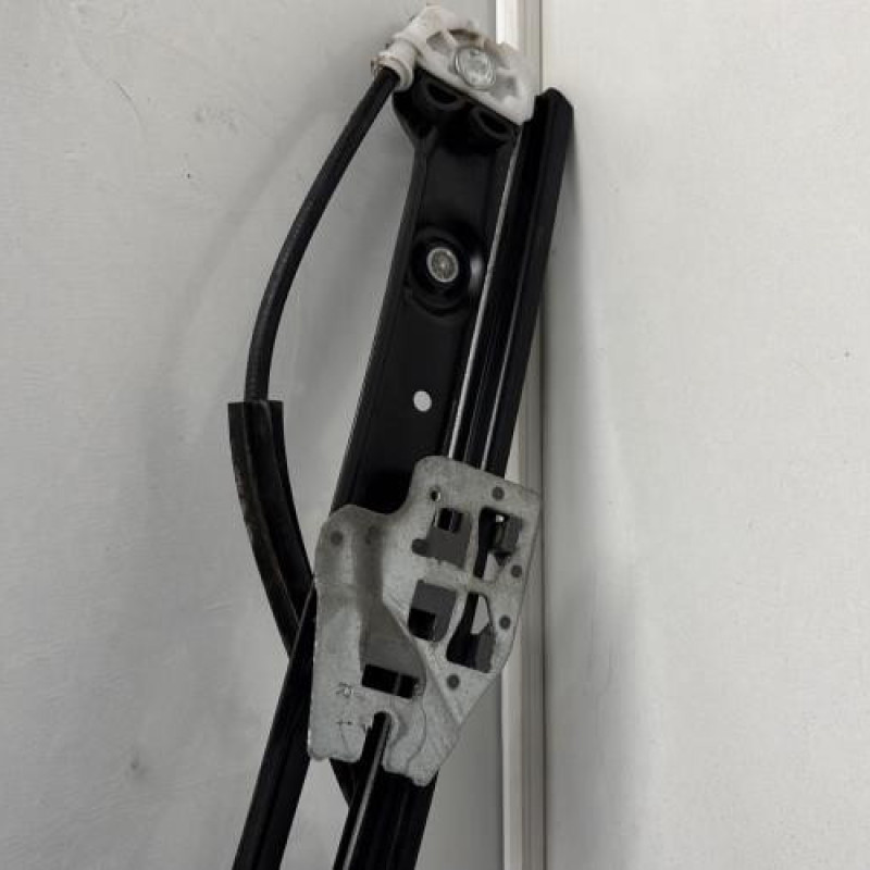 Leve vitre electrique avant gauche BMW SERIE 3 E46 Photo n°3
