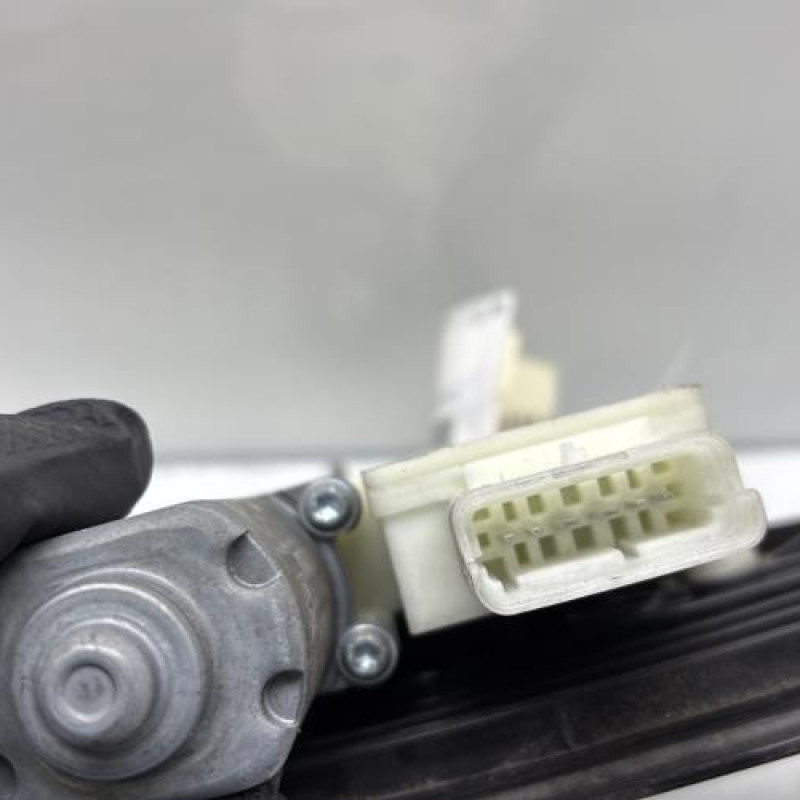 Leve vitre electrique avant gauche RENAULT CLIO 5 Photo n°4