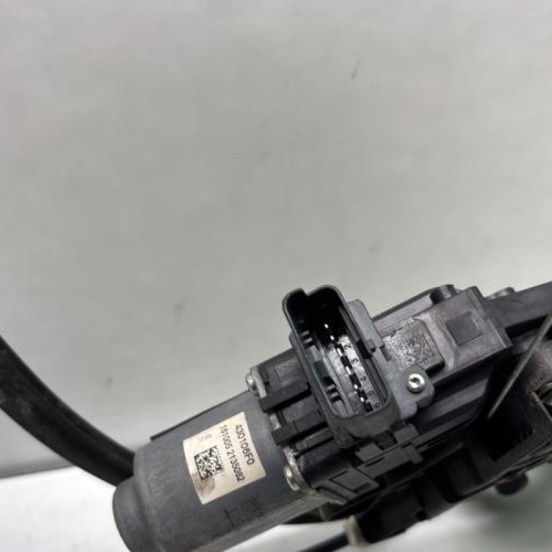 Leve vitre electrique avant gauche RENAULT MEGANE 4 Photo n°6