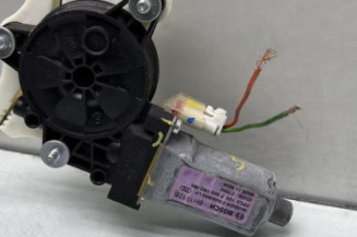 Leve vitre electrique avant gauche HYUNDAI I 20 2