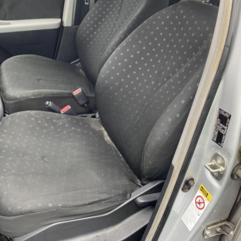 Alternateur TOYOTA YARIS 2 Photo n°15