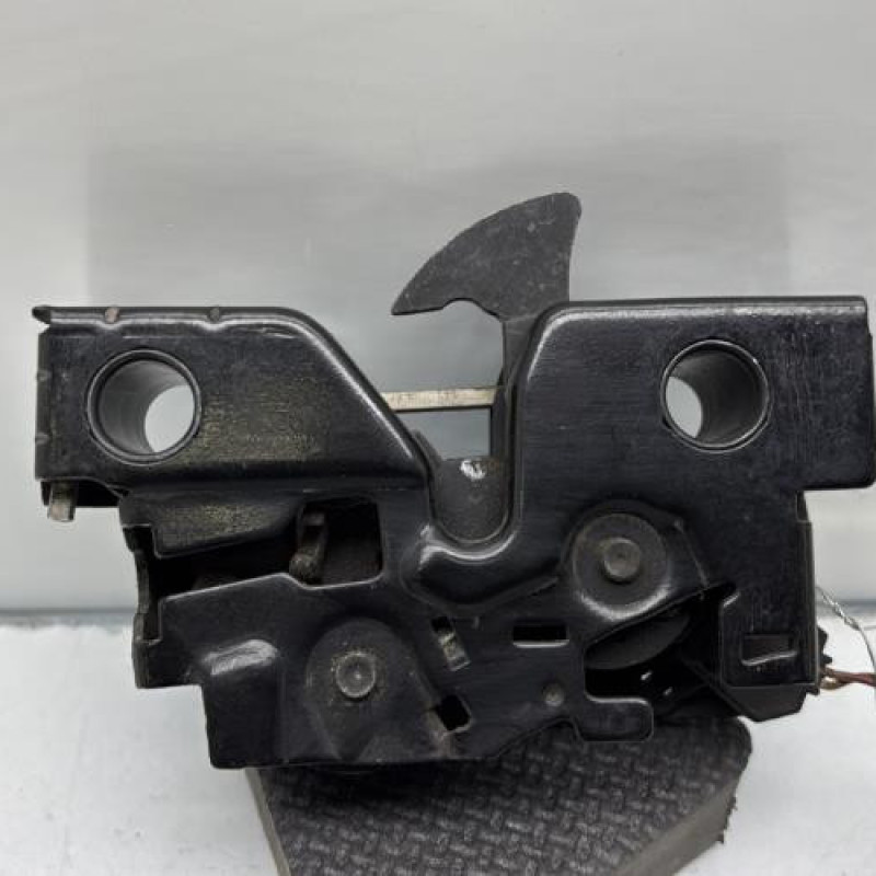 Fermeture de capot VOLKSWAGEN POLO 5 Photo n°4