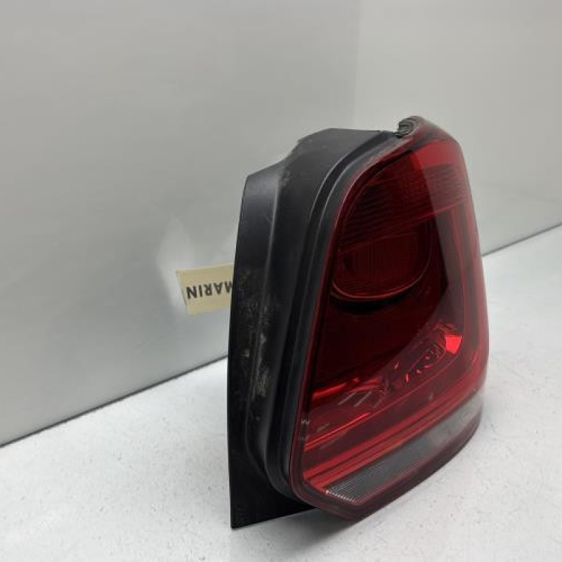 Feu arriere principal droit (feux) VOLKSWAGEN POLO 5 Photo n°3