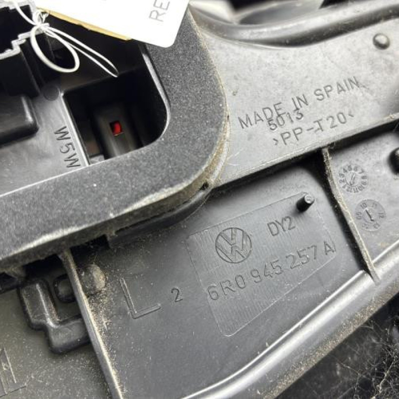 Feu arriere principal gauche (feux) VOLKSWAGEN POLO 5 Photo n°8