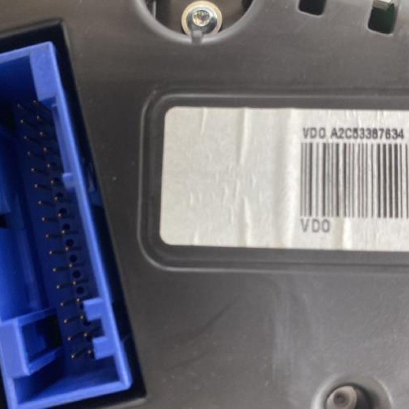 Compteur VOLKSWAGEN POLO 5 Photo n°4