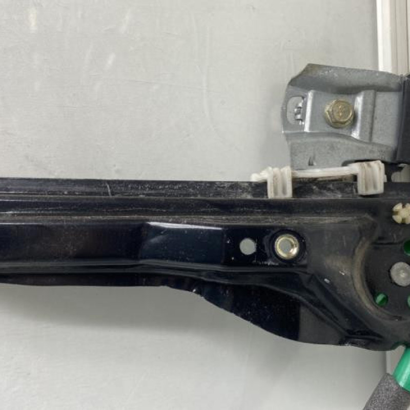 Leve vitre electrique avant gauche FORD FOCUS 1 Photo n°3