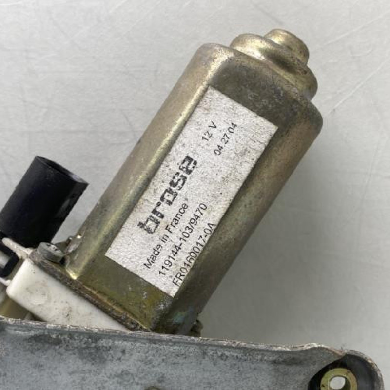 Leve vitre electrique avant gauche FORD FOCUS 1 Photo n°7