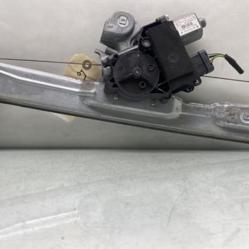 Leve vitre electrique avant gauche PEUGEOT 308 1 Photo n°4