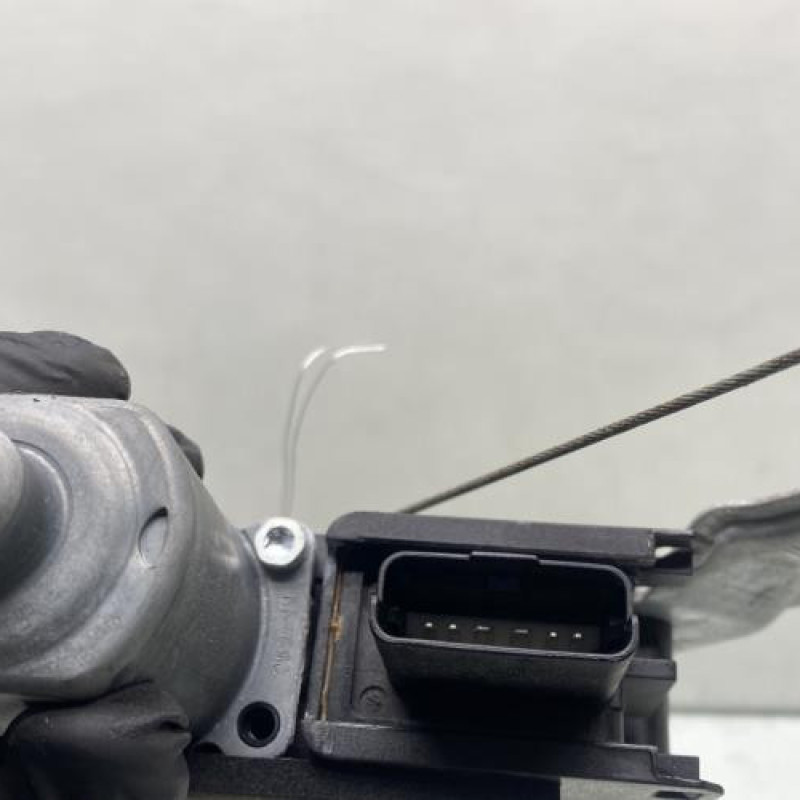 Leve vitre electrique avant gauche PEUGEOT 308 1 Photo n°7