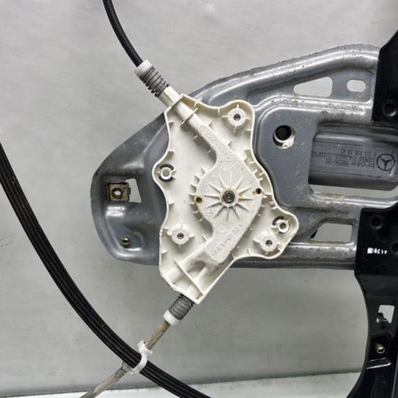 Leve vitre electrique avant gauche MERCEDES CLASSE C 203 COUPE SPORT Photo n°6